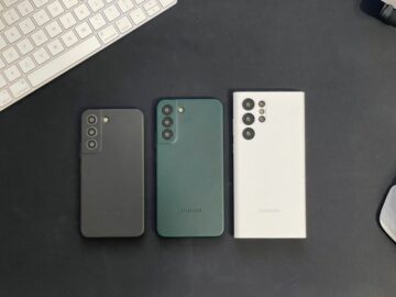 1758215428 985 Galaxy S22 series official cases leak in real life photos