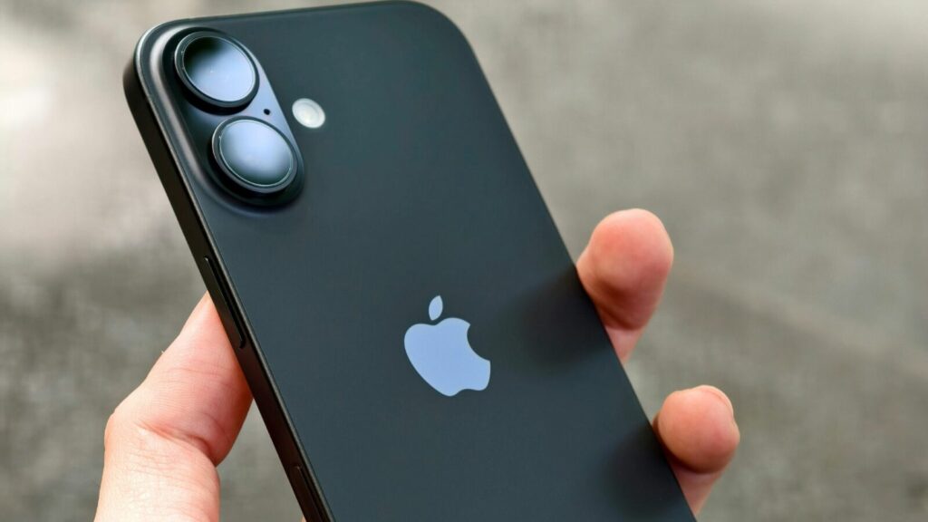 iPhone 16 Price Cut: Amazon Slashes Price Ahead of iPhone 17 Launch