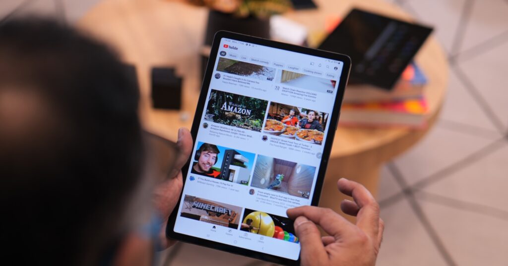Galaxy Tab S8 Ultra Review