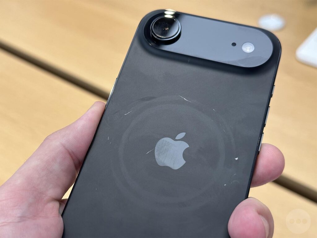 iPhone 17 Colors — The Two Shades Worrying Apple Store Visitors